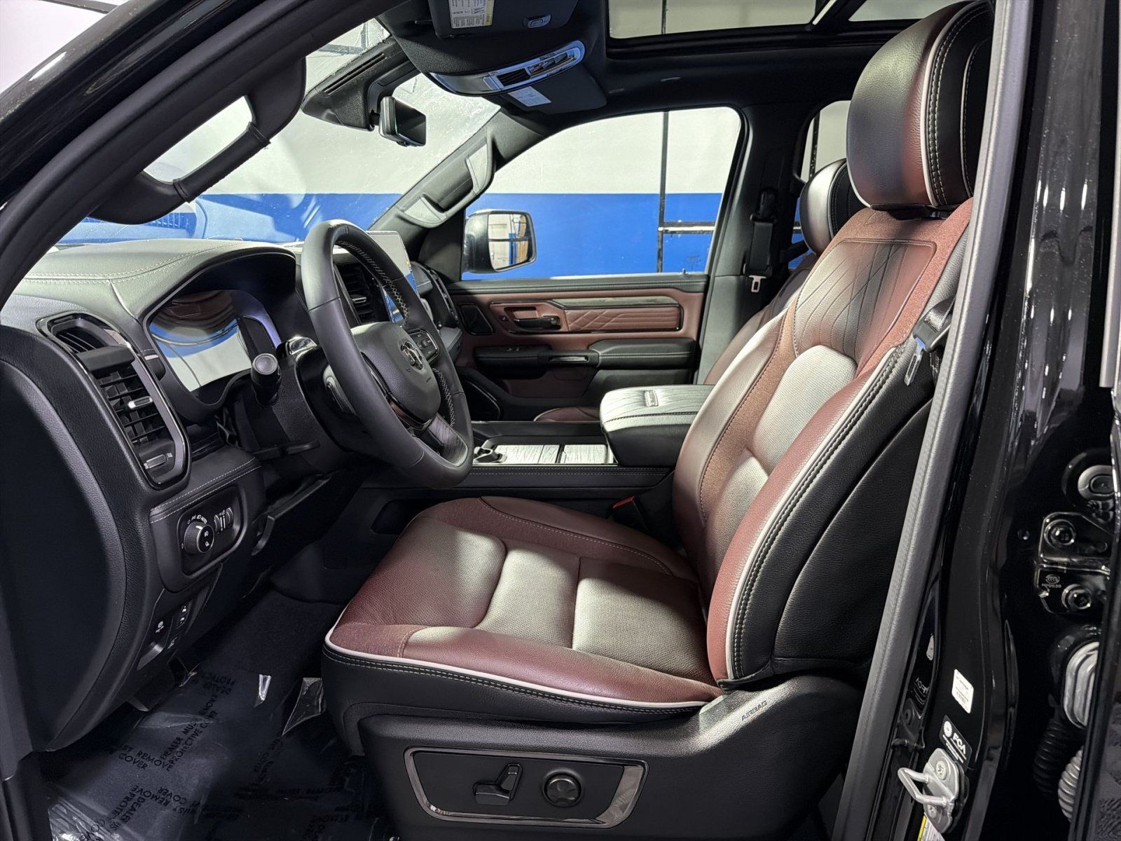 Used 2026 RAM 1500 Limited AWD/4WD image 22