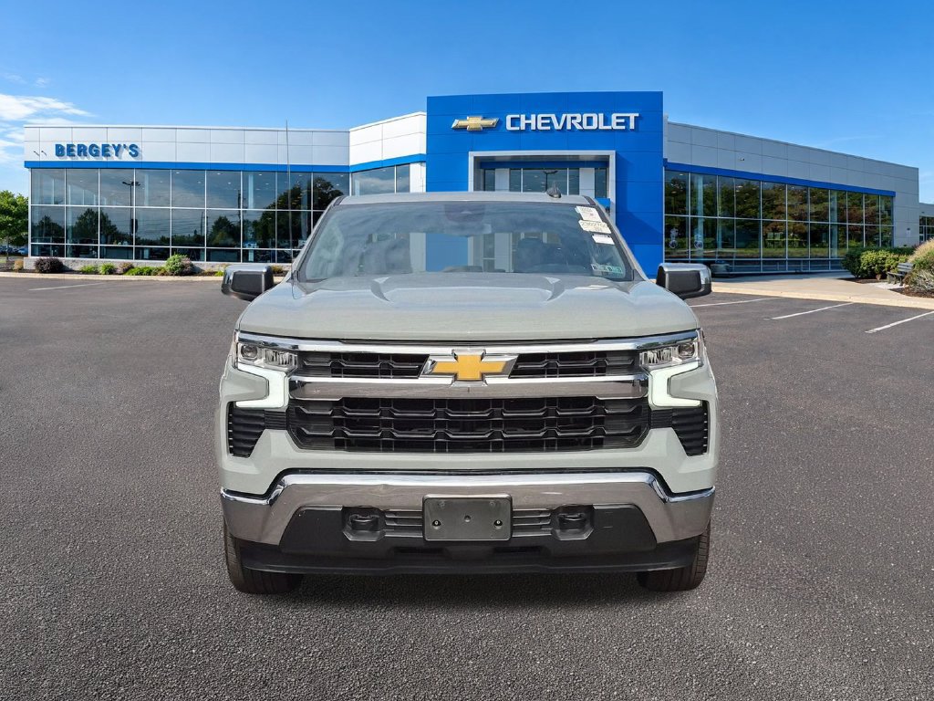 Certified 2024 Chevrolet Silverado 1500 LT AWD/4WD image 3