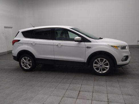 Used 2019 Ford Escape SE FWD image 11