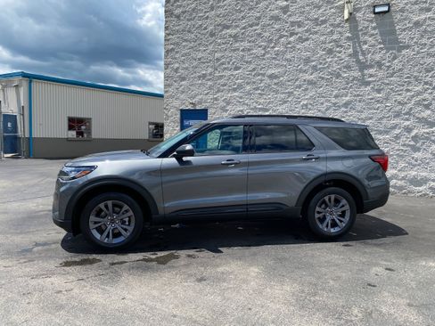New 2026 Ford Explorer Active w/ Active Comfort Package AWD/4WD image 5