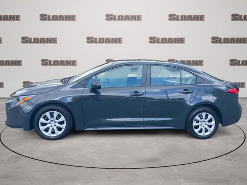 Used 2023 Toyota Corolla LE FWD image 2