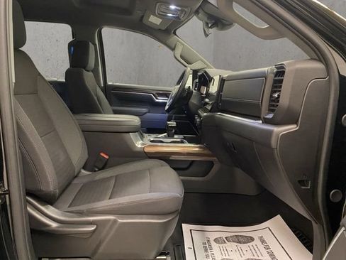 Used 2025 Chevrolet Silverado 1500 RST AWD/4WD image 21