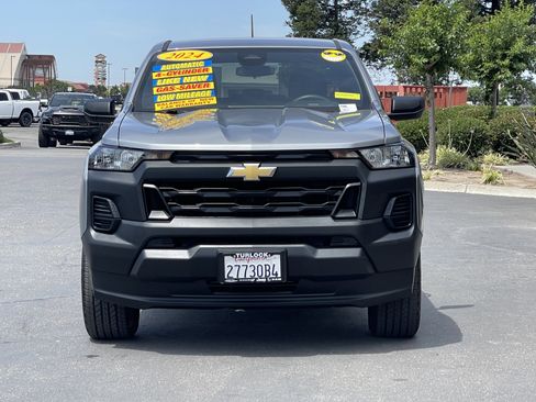 Used 2024 Chevrolet Colorado W/T RWD image 4