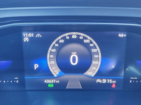 Used 2023 Volkswagen Jetta Sport image 9