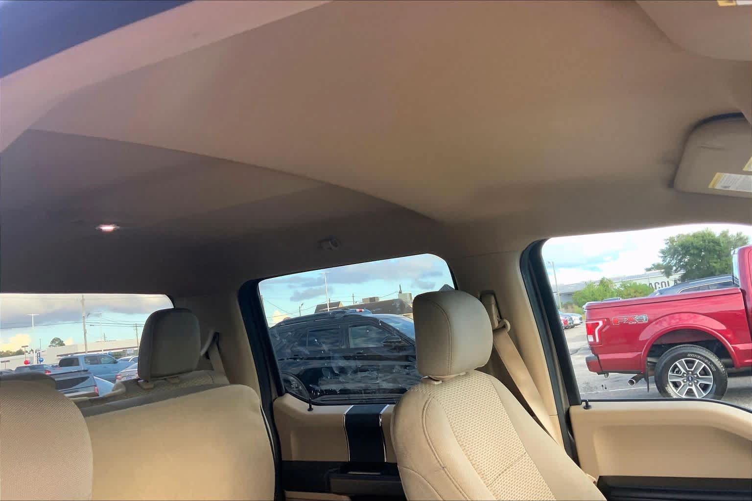 Used 2019 Ford F150 XLT w/ Trailer Tow Package RWD image 14