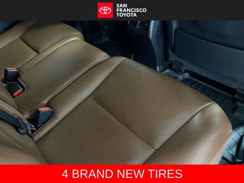 Used 2015 Lexus RX 450h AWD image 18
