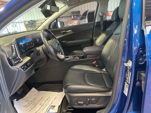 Used 2023 Kia Sportage SX FWD image 11