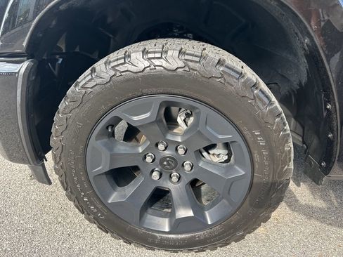 Used 2025 RAM 1500 Big Horn AWD/4WD image 7