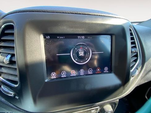 Used 2018 Jeep Compass Latitude w/ Popular Equipment Group image 26