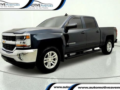 Used 2017 Chevrolet Silverado 1500 LT w/ All Star Edition AWD/4WD image 1