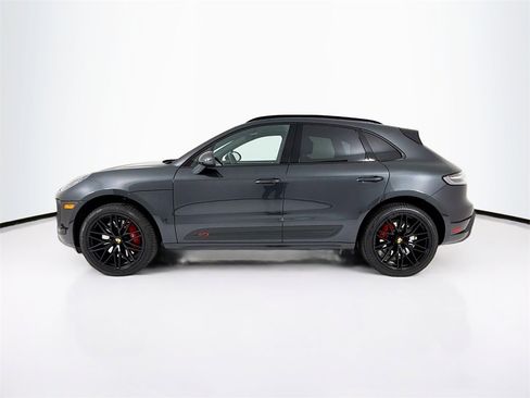 Certified 2023 Porsche Macan GTS image 2