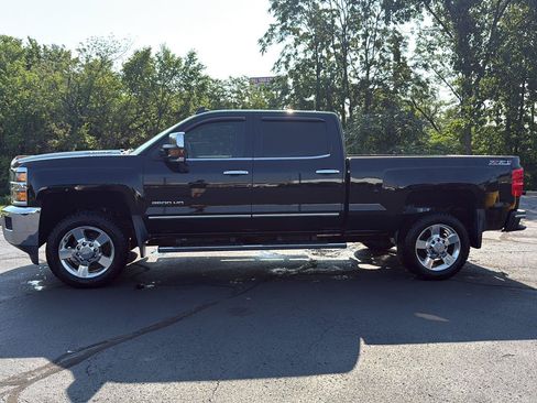 Used 2016 Chevrolet Silverado 2500 LTZ w/ Duramax Plus Package AWD/4WD image 2