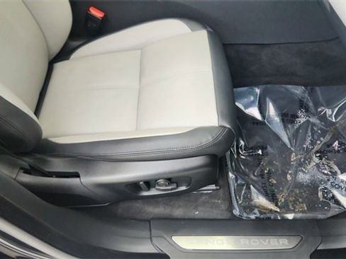 Used 2024 Land Rover Range Rover Velar Dynamic SE image 24