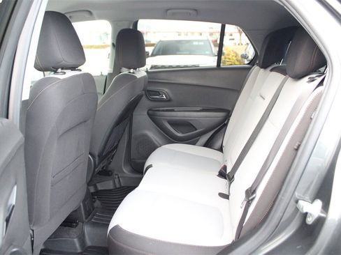 Used 2020 Chevrolet Trax LS w/ Tint and Cruise Package image 10