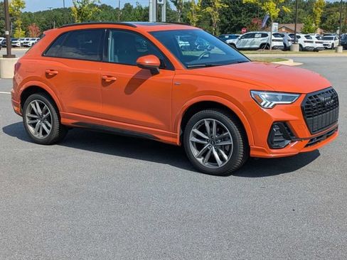 Used 2023 Audi Q3 2.0T Premium AWD/4WD image 2