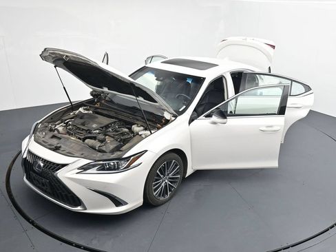 Used 2022 Lexus ES 300h w/ Premium Package FWD image 26