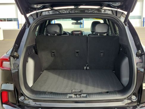 Used 2024 Ford Escape ST-Line w/ Tech Pack #1 image 8