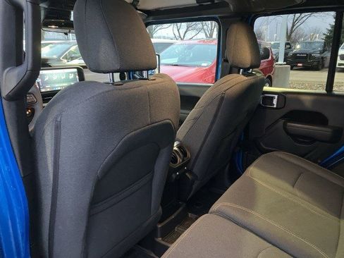 Used 2024 Jeep Wrangler Willys image 21