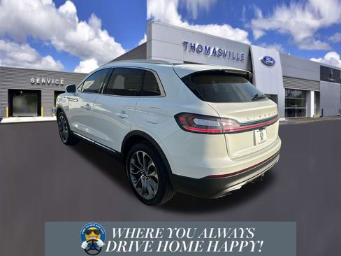 Used 2022 Lincoln Nautilus Reserve image 4