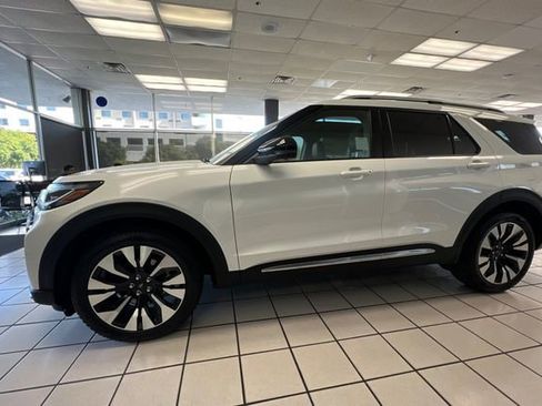 New 2026 Ford Explorer Platinum w/ LUX Leather Package image 7