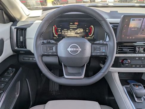 New 2026 Nissan Pathfinder SL image 30