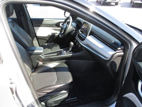 Used 2023 Jeep Compass Limited AWD/4WD image 13