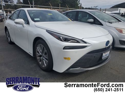 Used 2022 Toyota Mirai XLE w/ Advanced Technology Package image 1
