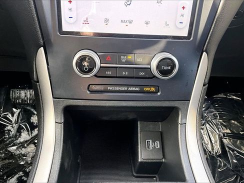 Used 2022 Ford Edge SEL image 26