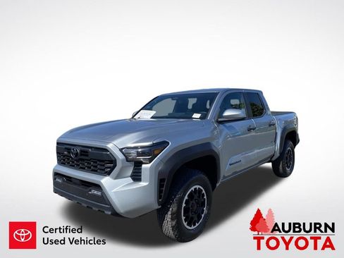 Certified 2024 Toyota Tacoma TRD Off-Road w/ TRD Off Road Upgrade Package AWD/4WD image 4
