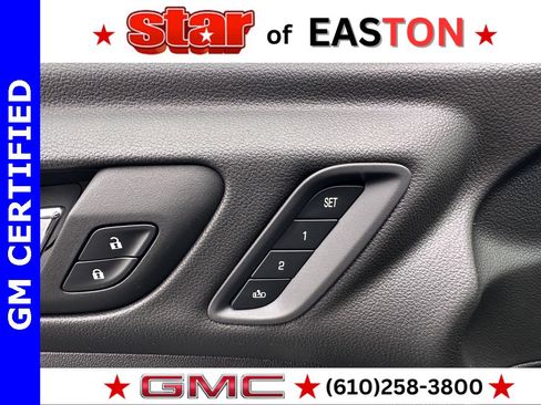 Used 2023 GMC Acadia SLT w/ Technology Package image 21