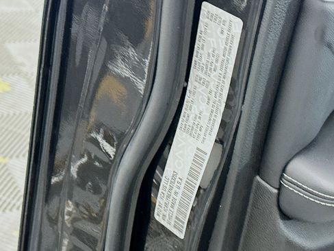 Used 2022 Jeep Grand Cherokee Limited 4xe image 12