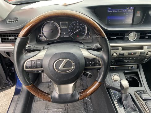 Used 2016 Lexus ES 350 w/ Navigation System Package FWD image 12