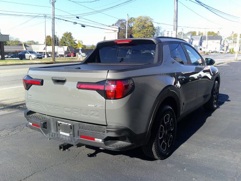 Used 2022 Hyundai Santa Cruz SEL Premium image 10