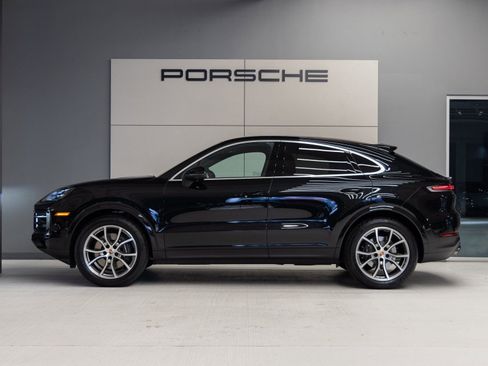 Certified 2026 Porsche Cayenne Coupe image 2