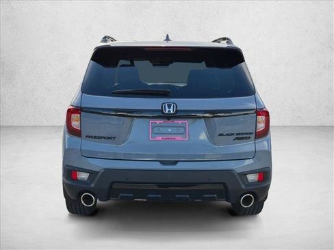 Used 2024 Honda Passport Black Edition image 6