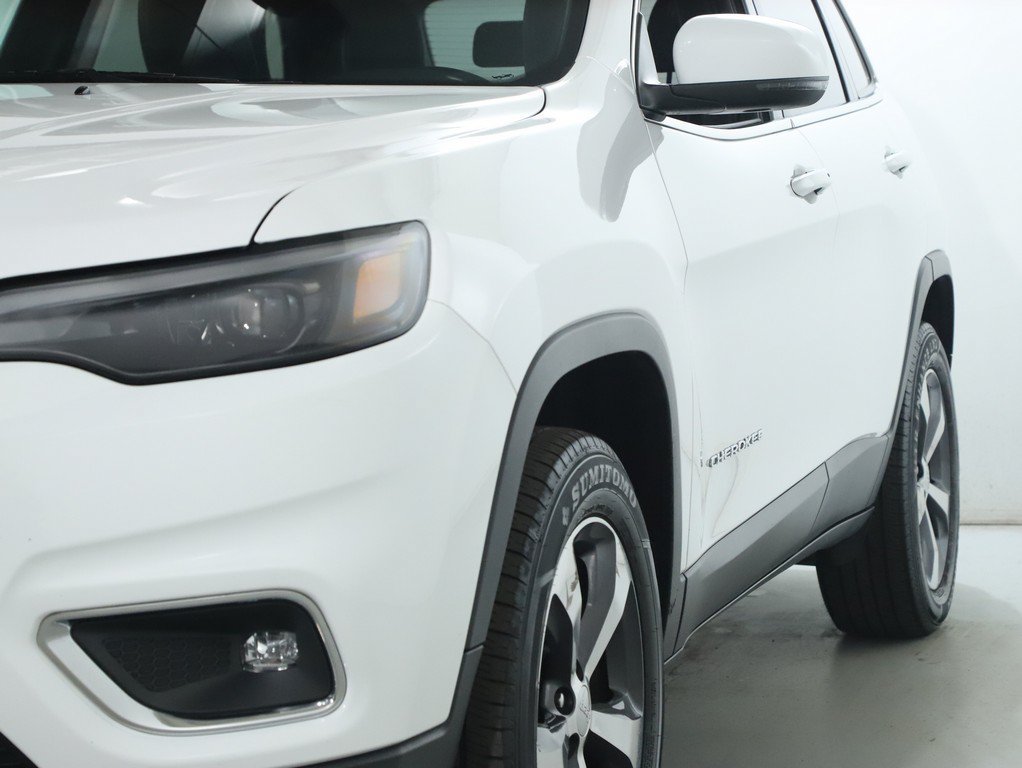 Used 2019 Jeep Cherokee Limited AWD/4WD image 4