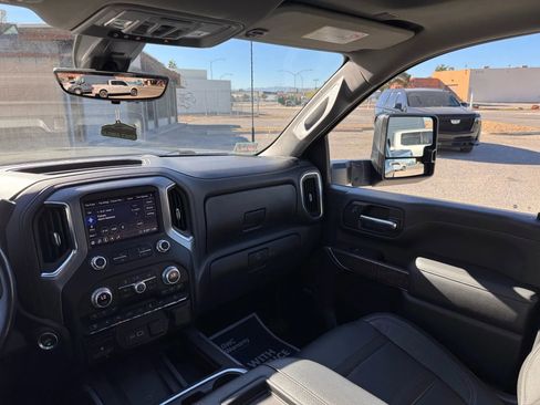 Used 2020 GMC Sierra 2500 Denali w/ Denali Ultimate Package image 23