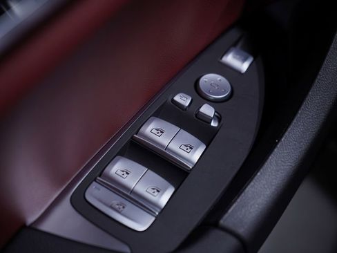 New 2025 BMW X4 M40i w/ Parking Assistance Package image 11