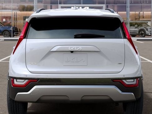 New 2026 Kia Niro FWD image 14