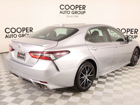 Used 2024 Toyota Camry SE FWD image 19