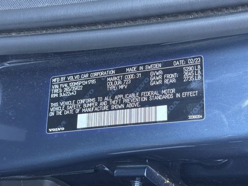 Certified 2023 Volvo XC60 B5 Ultimate w/ Protection Package Premier FWD image 37