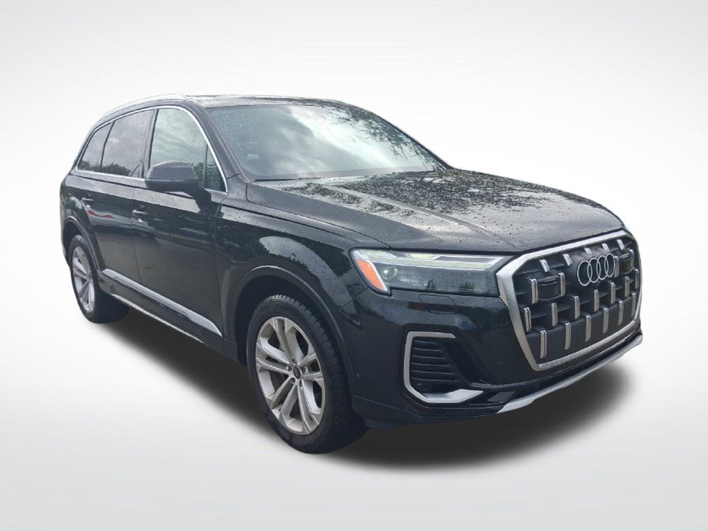 Used 2025 Audi Q7 3.0T Premium Plus AWD/4WD image 2