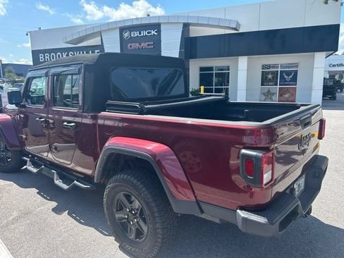 Used 2021 Jeep Gladiator Sport AWD/4WD image 4