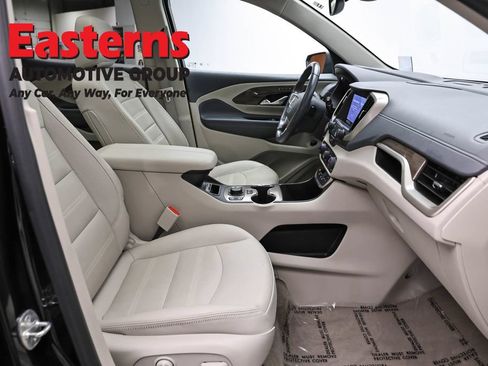 Used 2022 GMC Terrain Denali w/ Denali Premium Package AWD/4WD image 29