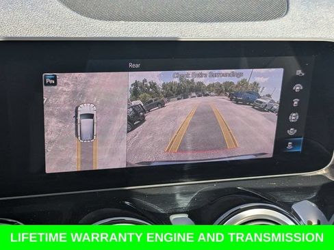 Used 2021 Mercedes-Benz GLB 250 4MATIC image 27