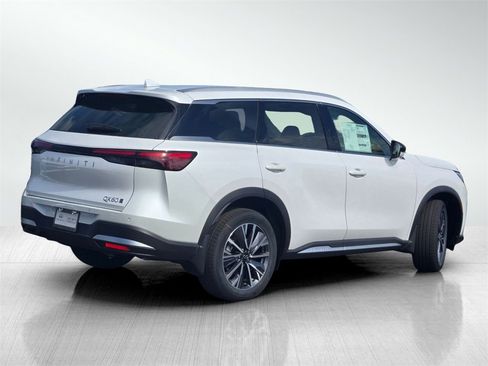 New 2026 INFINITI QX60 Luxe w/ Cargo Package image 4