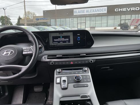 Used 2023 Hyundai Palisade SEL w/ Cargo Package image 15