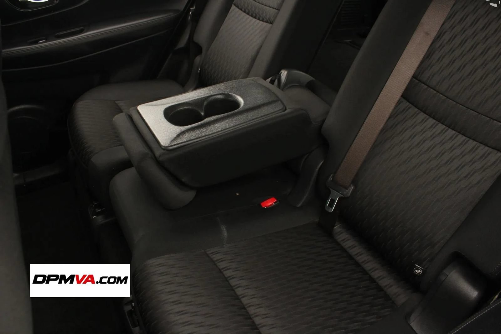 Used 2018 Nissan Rogue S AWD/4WD image 18