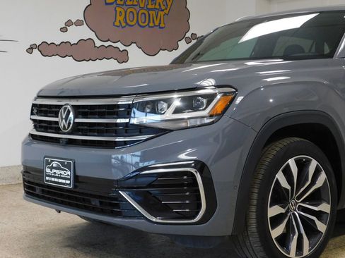 Used 2020 Volkswagen Atlas Cross Sport SEL Premium R-Line image 18