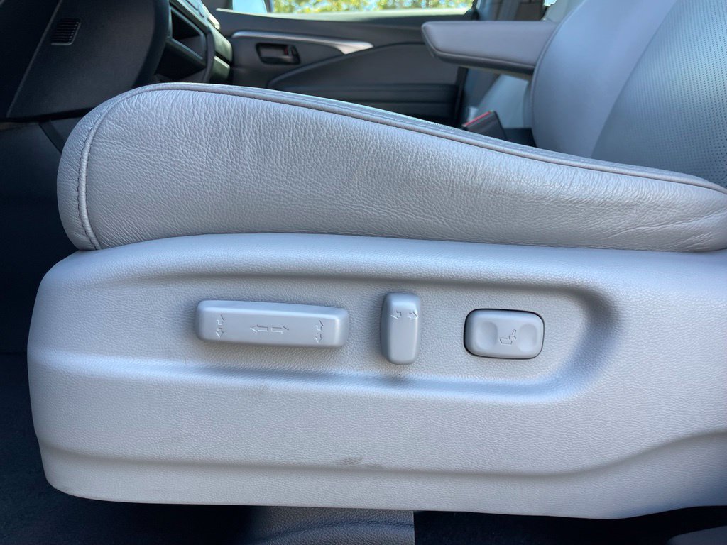 Certified 2023 Honda Passport EX-L image 24